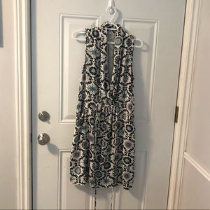 Vneck casual dress with paisley pattern